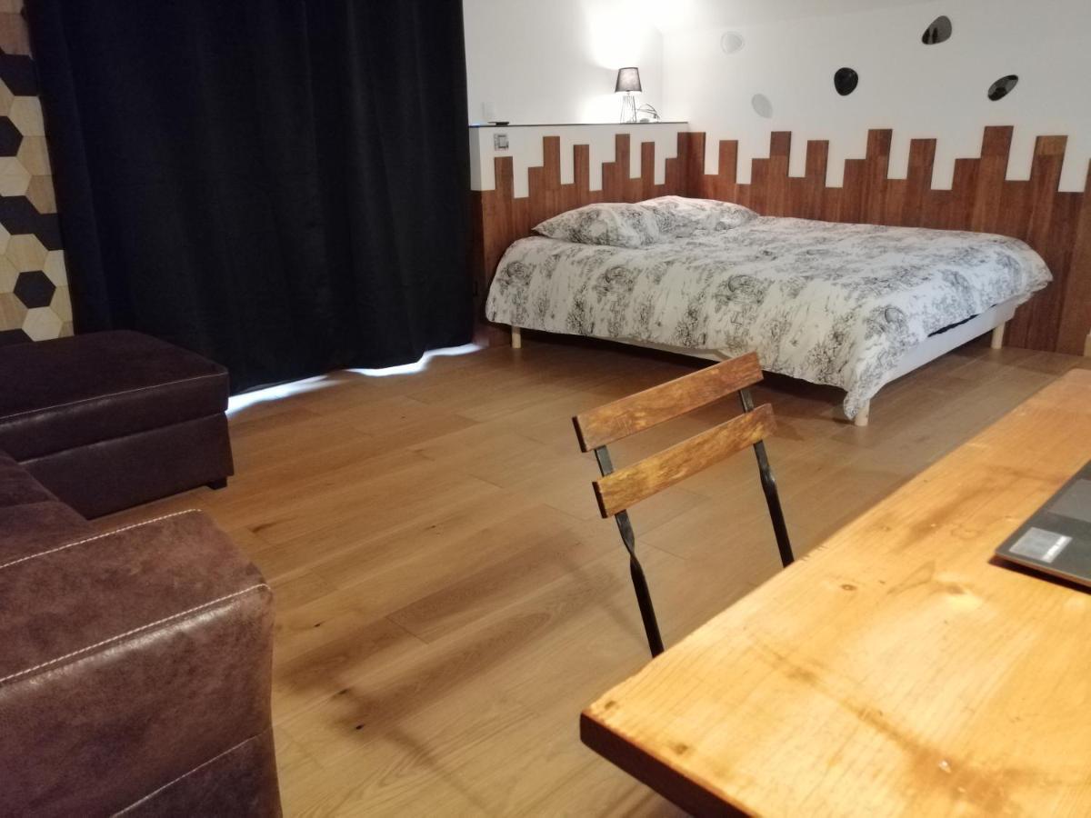 Le Gite Du Chtihameau Avec Piscine Interieure Privative, Selon Date Bassee المظهر الخارجي الصورة
