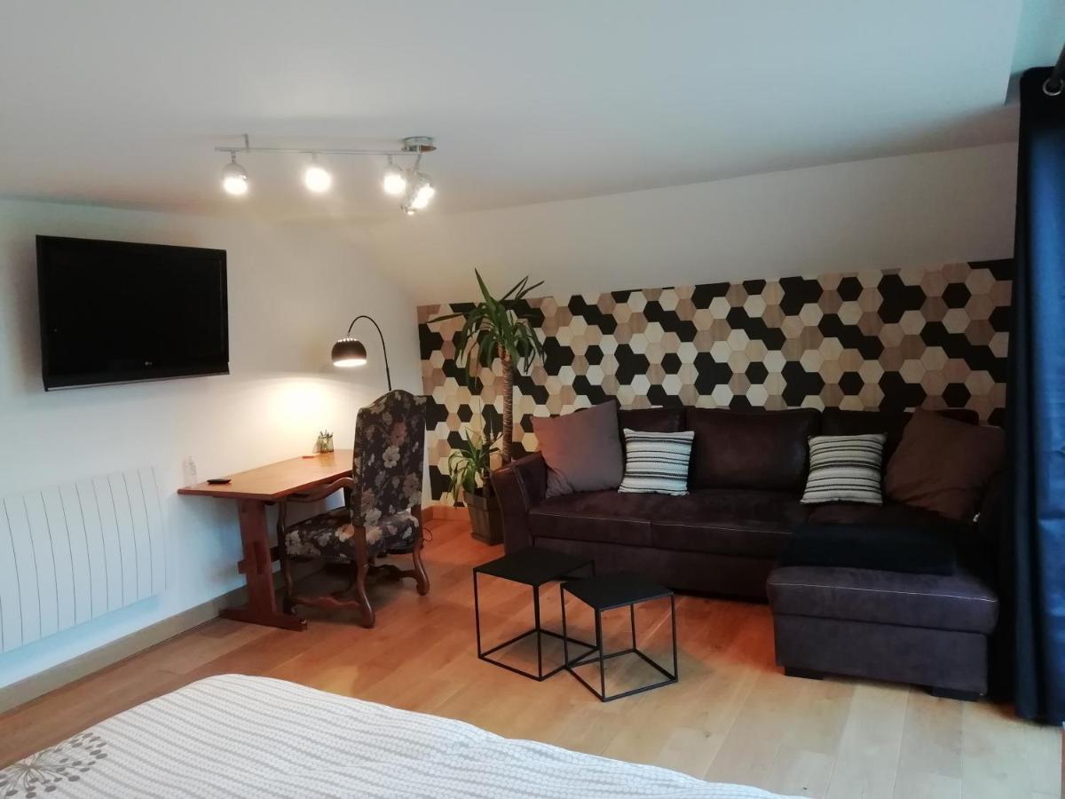 Le Gite Du Chtihameau Avec Piscine Interieure Privative, Selon Date Bassee المظهر الخارجي الصورة