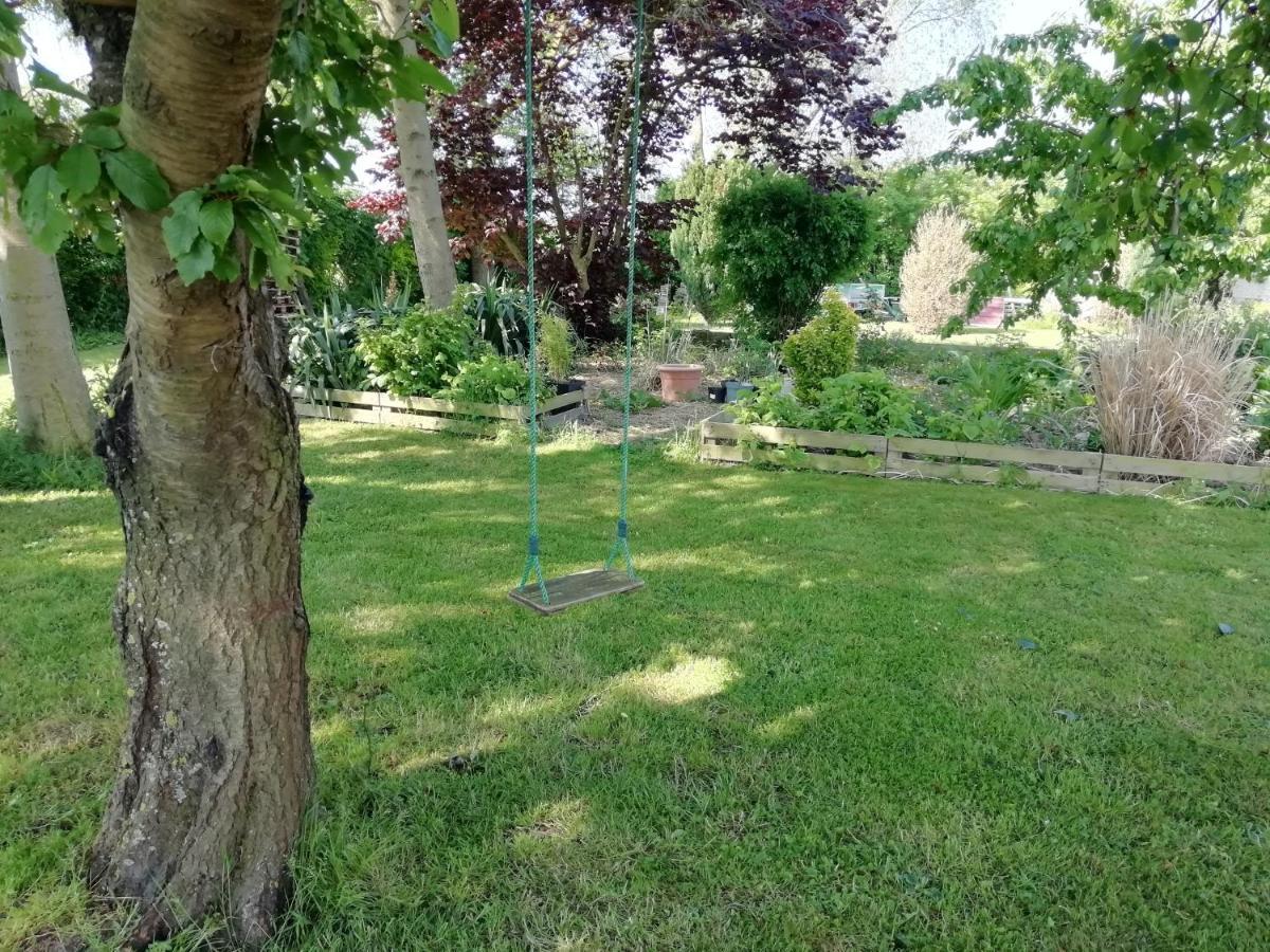 Le Gite Du Chtihameau Avec Piscine Interieure Privative, Selon Date Bassee المظهر الخارجي الصورة